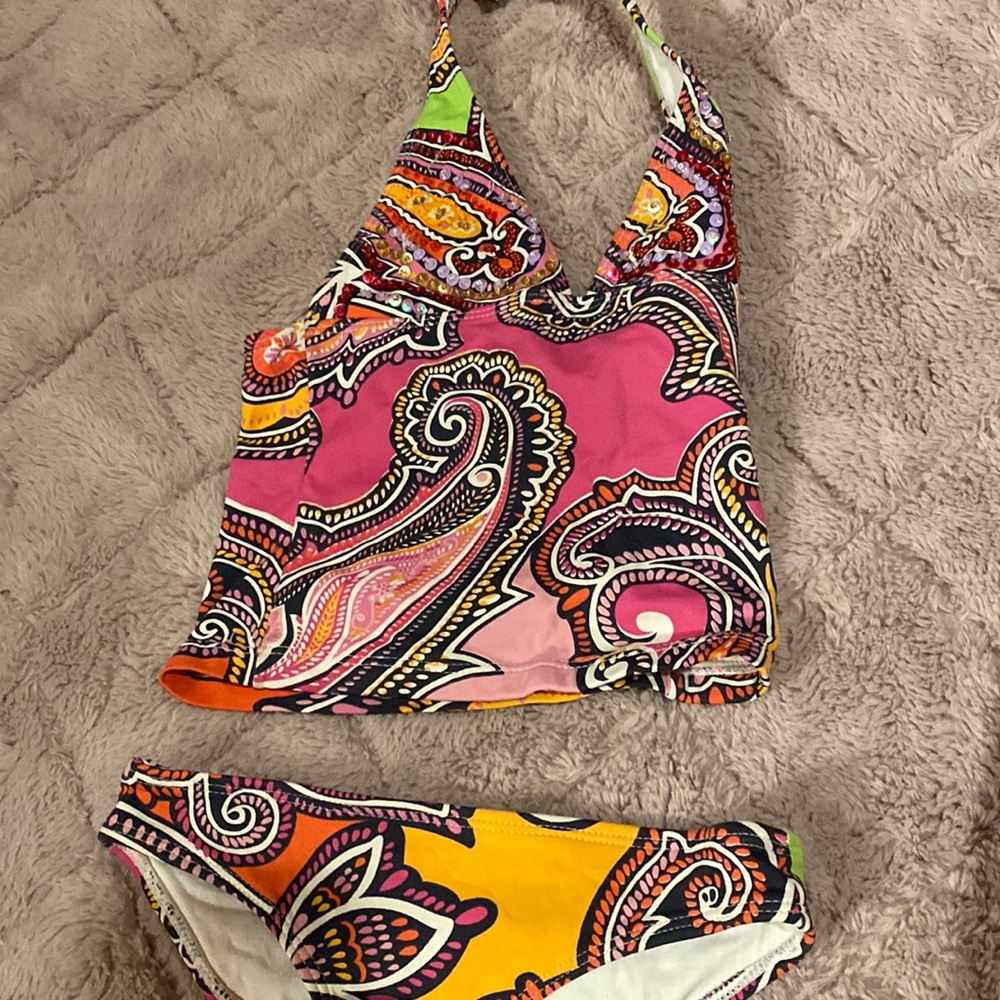 Beautiful laced two-piece bikini.